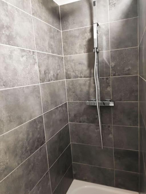 Menton, Appartement/Jardin, Proche Mer Et Centre Zewnętrze zdjęcie